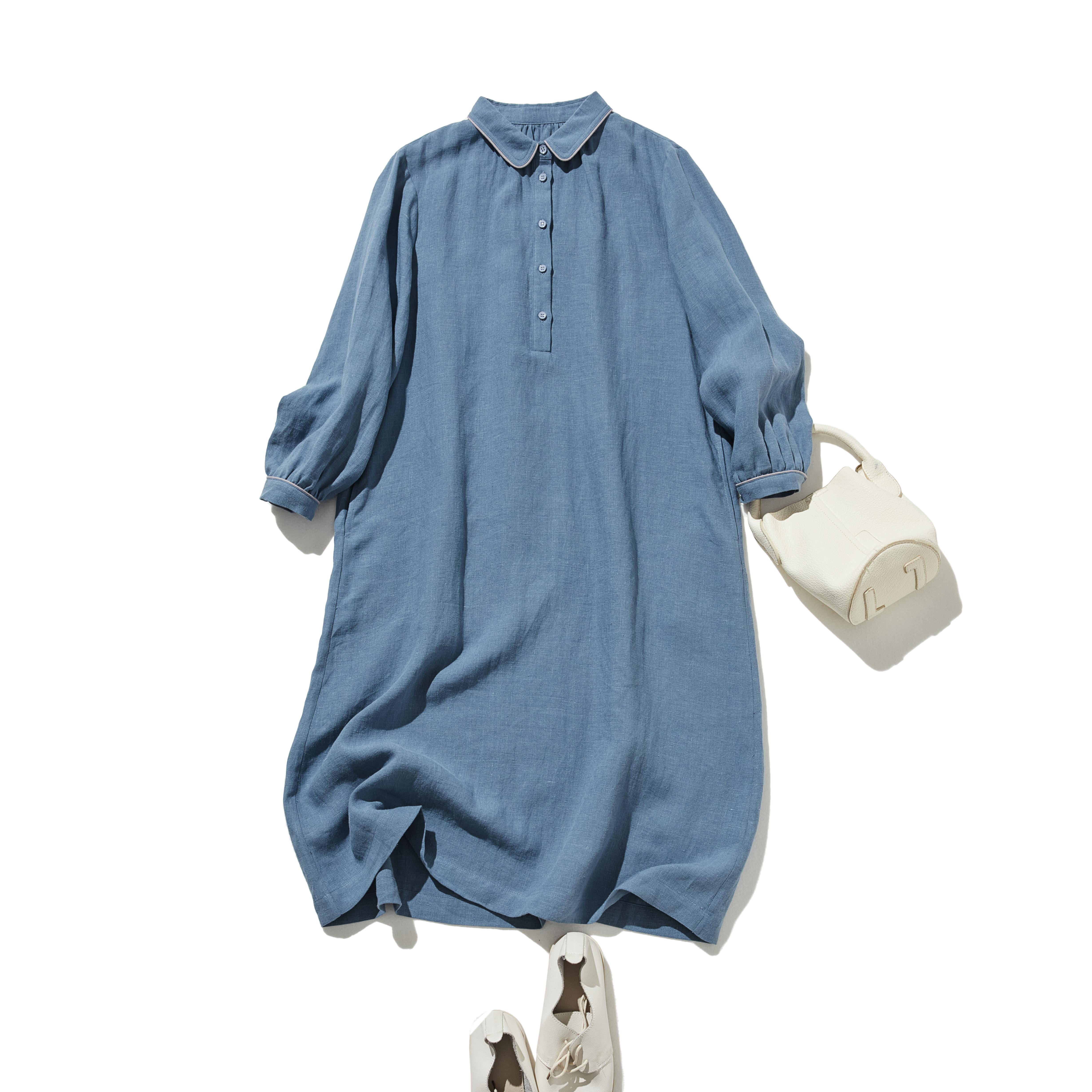 上品なアクセントが映える、フレンチリネンのAラインワンピース　リネンワンピース　 青　250916-2