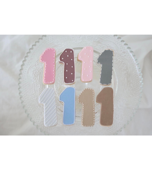 撮影アイテム！わんちゃんと苺いっぱいクレイケーキ♪誕生日　1歳　ナンバー変更承ってます 7枚目の画像