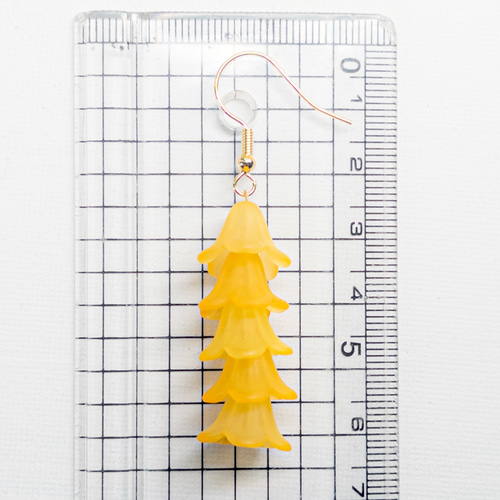 ハワイ プアケニケニ puakenikeni ピアス イヤリング (5連・イヤリング