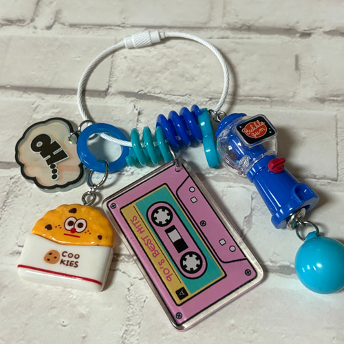 HAND MADE☆じゃらじゃらキーホルダー（Hand-649）《デコ キーホルダー