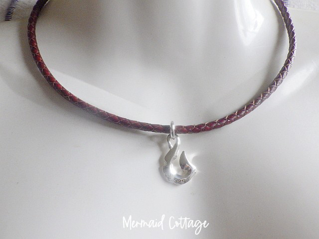 sv925 ☆銀の釣り針☆ シルバー925フィッシュフックの革紐ネックレス