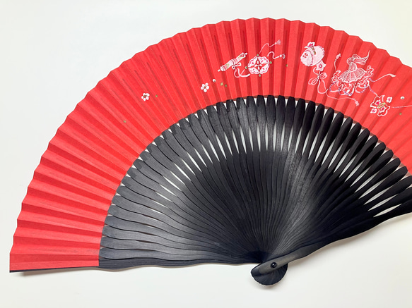 趣 -omomuki- 〈宝尽くし〉　京扇子 2枚目の画像