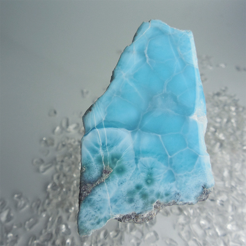 ラリマー原石　62g【送料込】　LMRG122　ドミニカ共和国の鉱山から　larimar