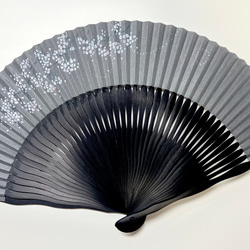 趣 -omomuki- 〈霞草〉　京扇子 1枚目の画像