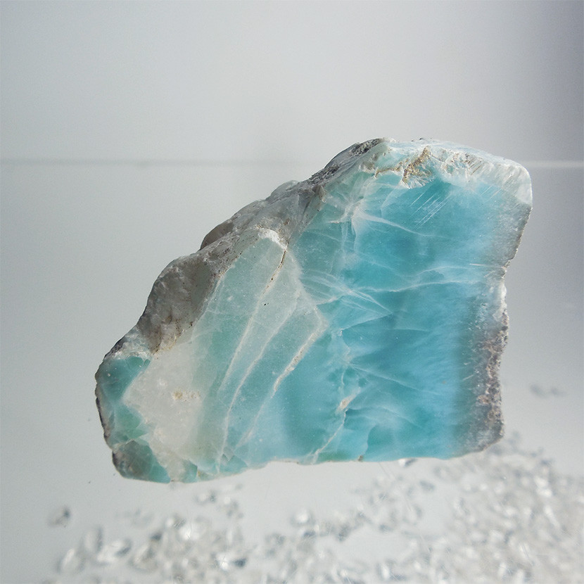 ラリマー原石　54g【送料込】　LMRG127　ドミニカ共和国の鉱山から　larimar