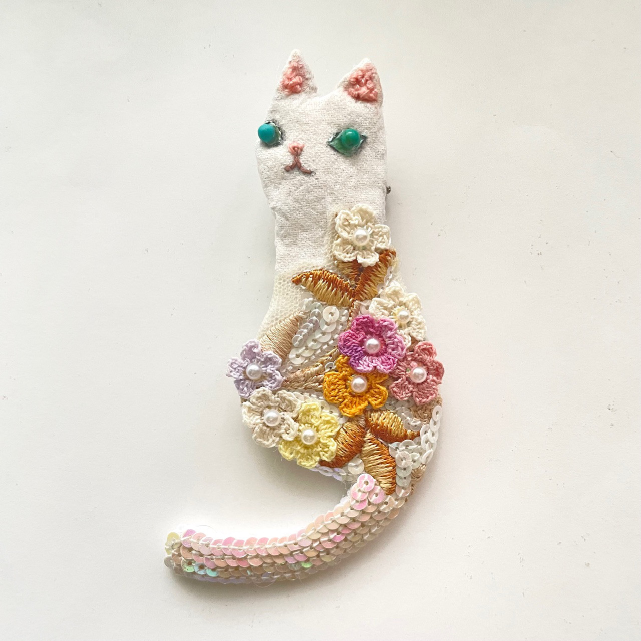 花ねこブローチ(charming pink)