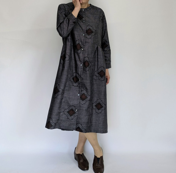 着物リメイクワンピース　大島紬 １０月上旬発送 着物リメイクワンピース 大島紬 10月下旬〜発送 - メルカリ