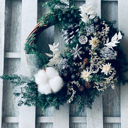 早割り　Мサイズ　プリザーブドフラワー　クリスマスリース　アジサイリース　Xmas　結婚祝い　新築祝い　紫陽花　　開店祝 8枚目の画像