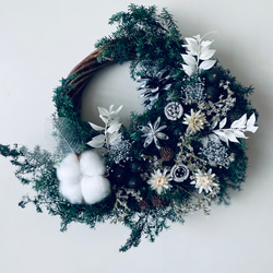 早割り　Мサイズ　プリザーブドフラワー　クリスマスリース　アジサイリース　Xmas　結婚祝い　新築祝い　紫陽花　　開店祝 4枚目の画像