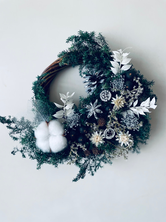早割り　Мサイズ　プリザーブドフラワー　クリスマスリース　アジサイリース　Xmas　結婚祝い　新築祝い　紫陽花　　開店祝 4枚目の画像