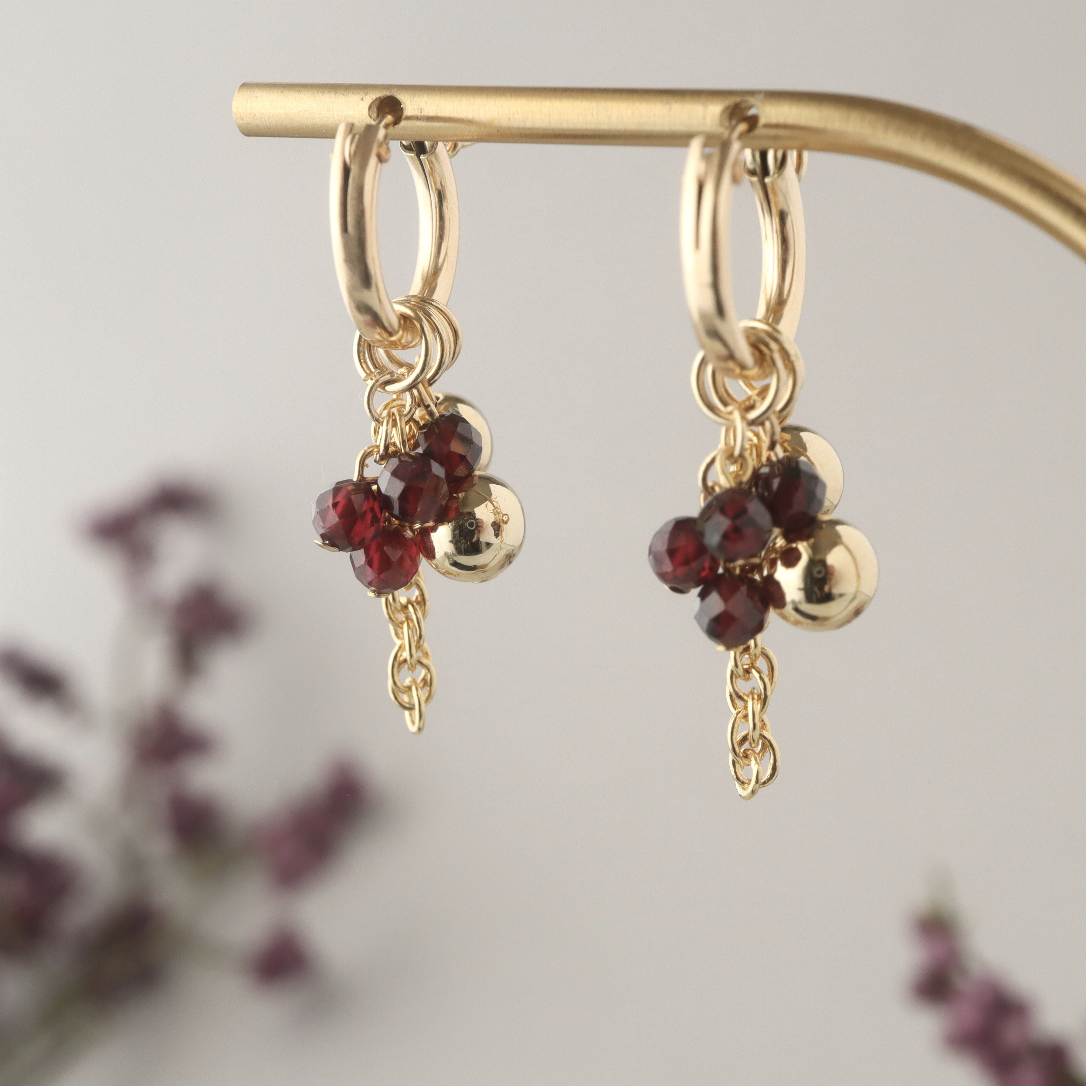 福袋✶ガーネット 4種類のチャーム付✶ピアスセット・イヤリング【選べる金具】サージカルステンレス 14kgf