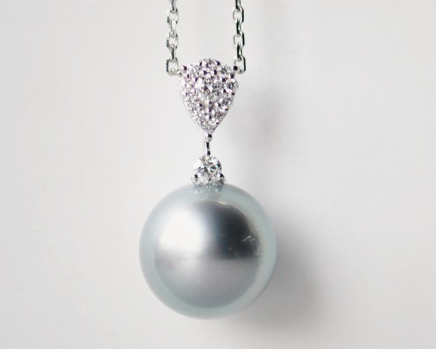 【ルミナ】11-12mm天然タヒチアングレーパールネックレス、PT900プラチナダイヤモンドペンダント、アイスフラワーシリーズ：