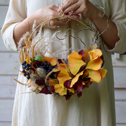 ミモザの三日月リース 幸せのお月様＊ミモザ三日月リース＊ミモザムーンリース＊スワッグ