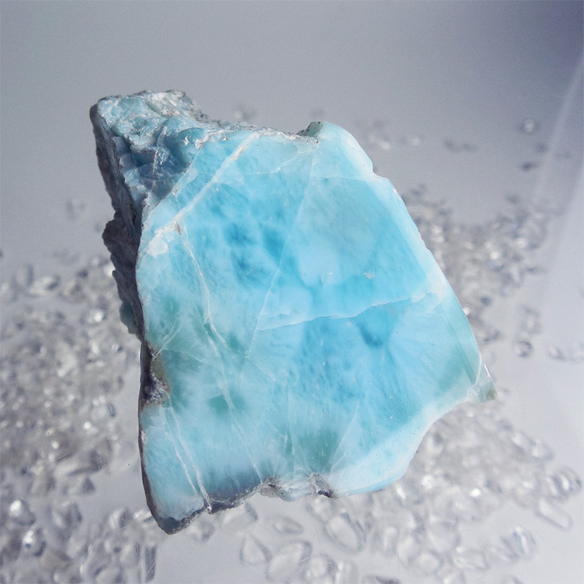 ラリマー原石　63g【送料込】　LMRG130　ドミニカ共和国の鉱山から　larimar