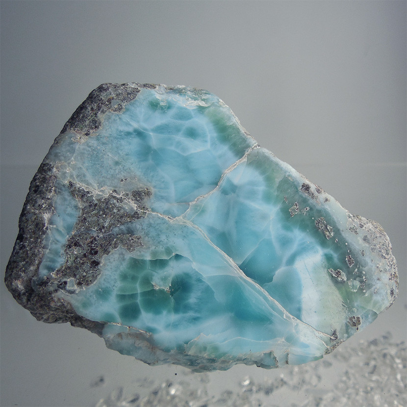 ラリマー原石　213g【送料込】　LMRG138 ドミニカ共和国の鉱山から　larimar 13,680円