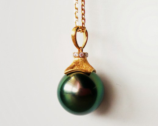 【Lumina】10～10.5mm天然タヒチ産ティアドロップブラックパールペンダント、18Kゴールドダイヤモンドネックレス、スモ