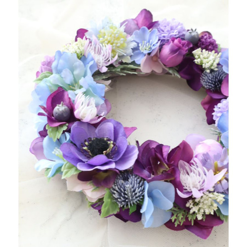 紫と青の造花リース｜玄関をおしゃれにする造花リース｜大人可愛い