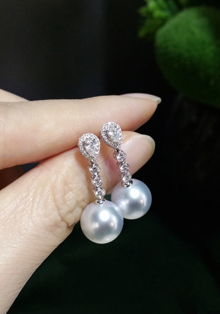 【ルミナ】10～11mm 天然南洋オーストラリア産ホワイトパールイヤリング 18Kゴールド 51ポイントダイヤモンドセット ルミ