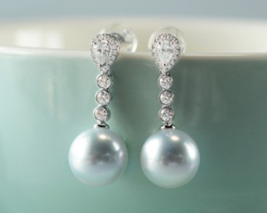 【ルミナ】10～11mm 天然南洋オーストラリア産ホワイトパールイヤリング 18Kゴールド 51ポイントダイヤモンドセット ルミ