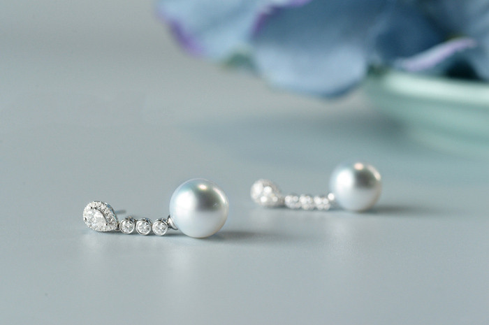 【ルミナ】10～11mm 天然南洋オーストラリア産ホワイトパールイヤリング 18Kゴールド 51ポイントダイヤモンドセット ルミ
