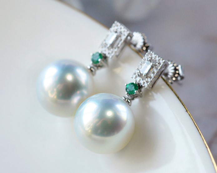 【ルミナ】11-12mm 天然南洋オーストラリア産ホワイトパールイヤリング 18Kゴールド ダイヤモンド付き アズールスカイシリ 78,650円