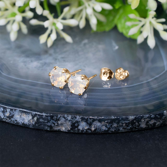 ムーンクォーツ・ピアス　6mm（1ペア）☆14kgf 5枚目の画像