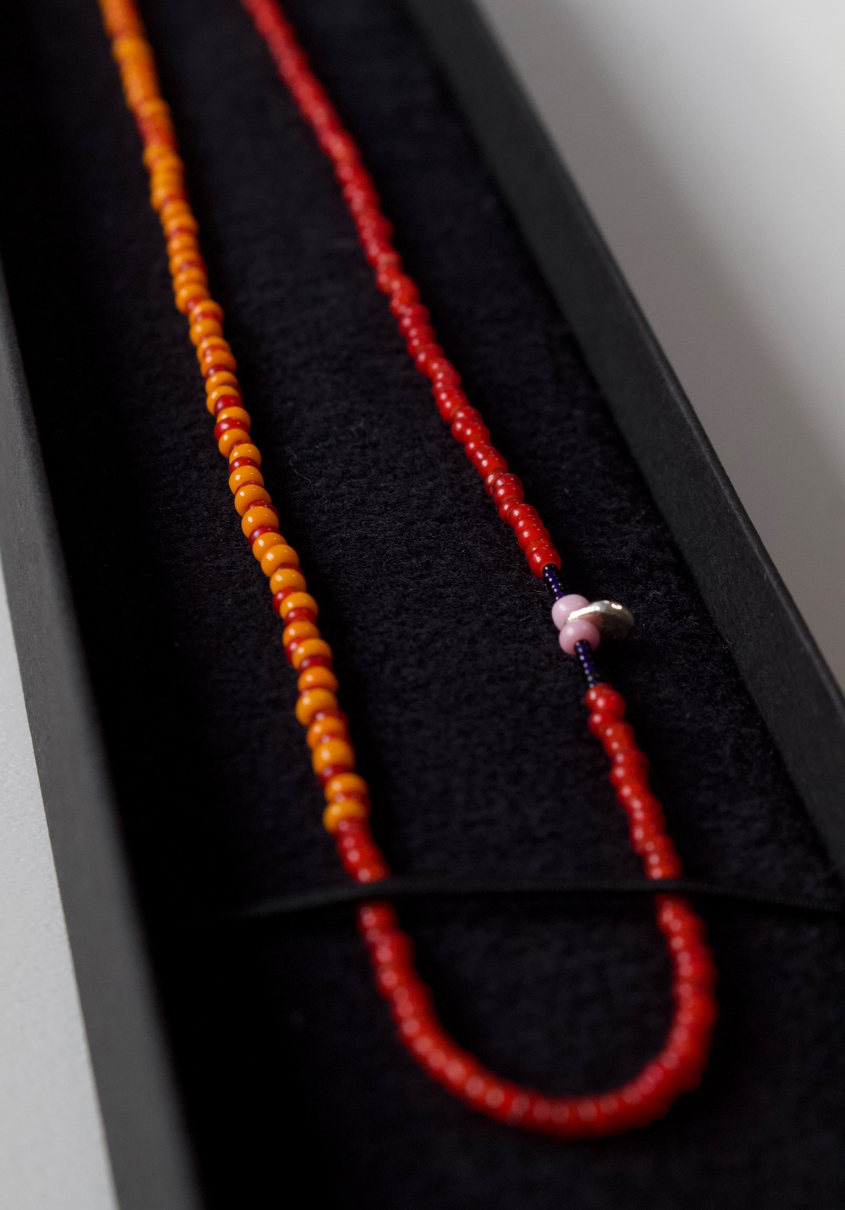 HALF / フランス ヴィンテージビーズ アンティークビーズ カレンシルバービーズ ネックレス