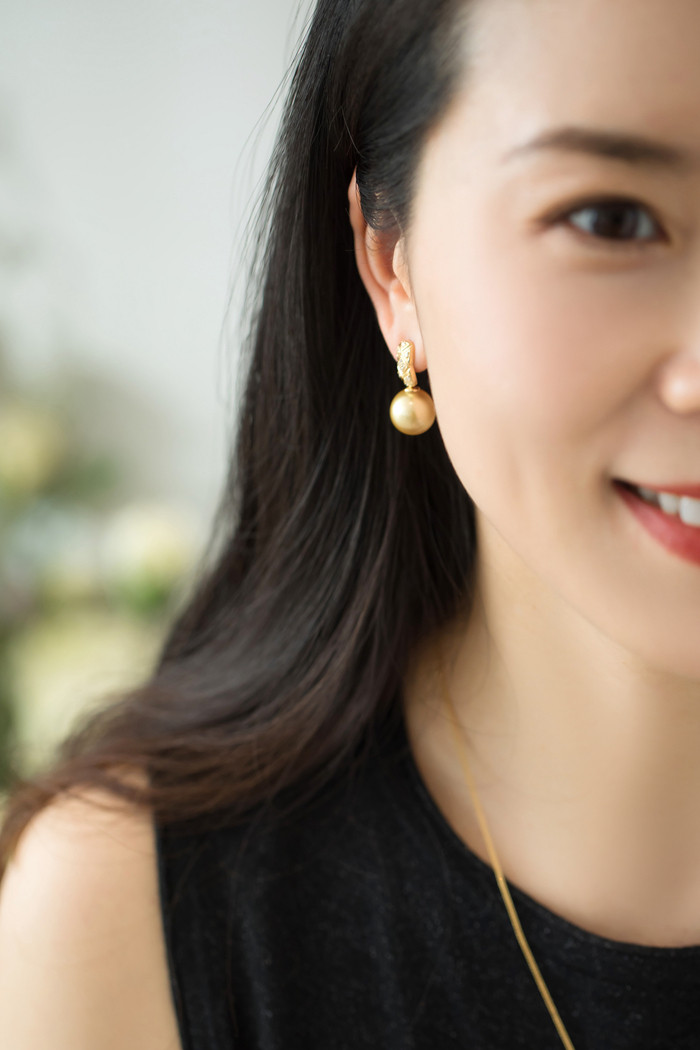 【ルミナ】11-12mm 南洋サンセットゴールデンパールイヤリング 18Kゴールド クラシックダイヤモンドパターン 温かみのある