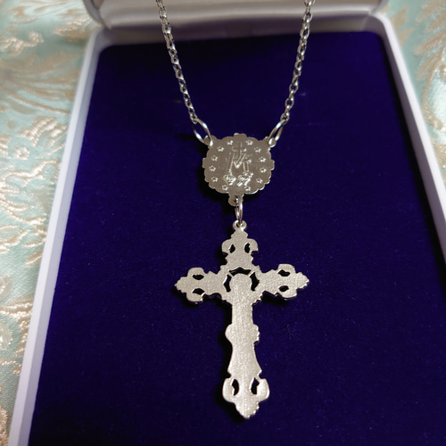 イタリア製美しいキリストの十字架&ピンクのエナメル不思議のメダイ御