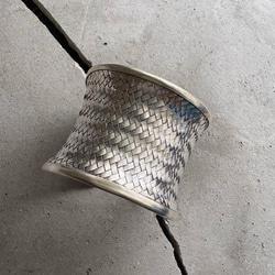 ミャオ族 民族 シルバー加工 バンクル バングル・リストバンド select