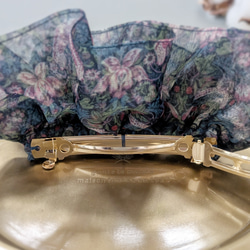 大人のためのシュシュ見えバレッタ　いちご泥棒♡オーガンジー　ウィリアムモリス　　秋　冬　 8枚目の画像