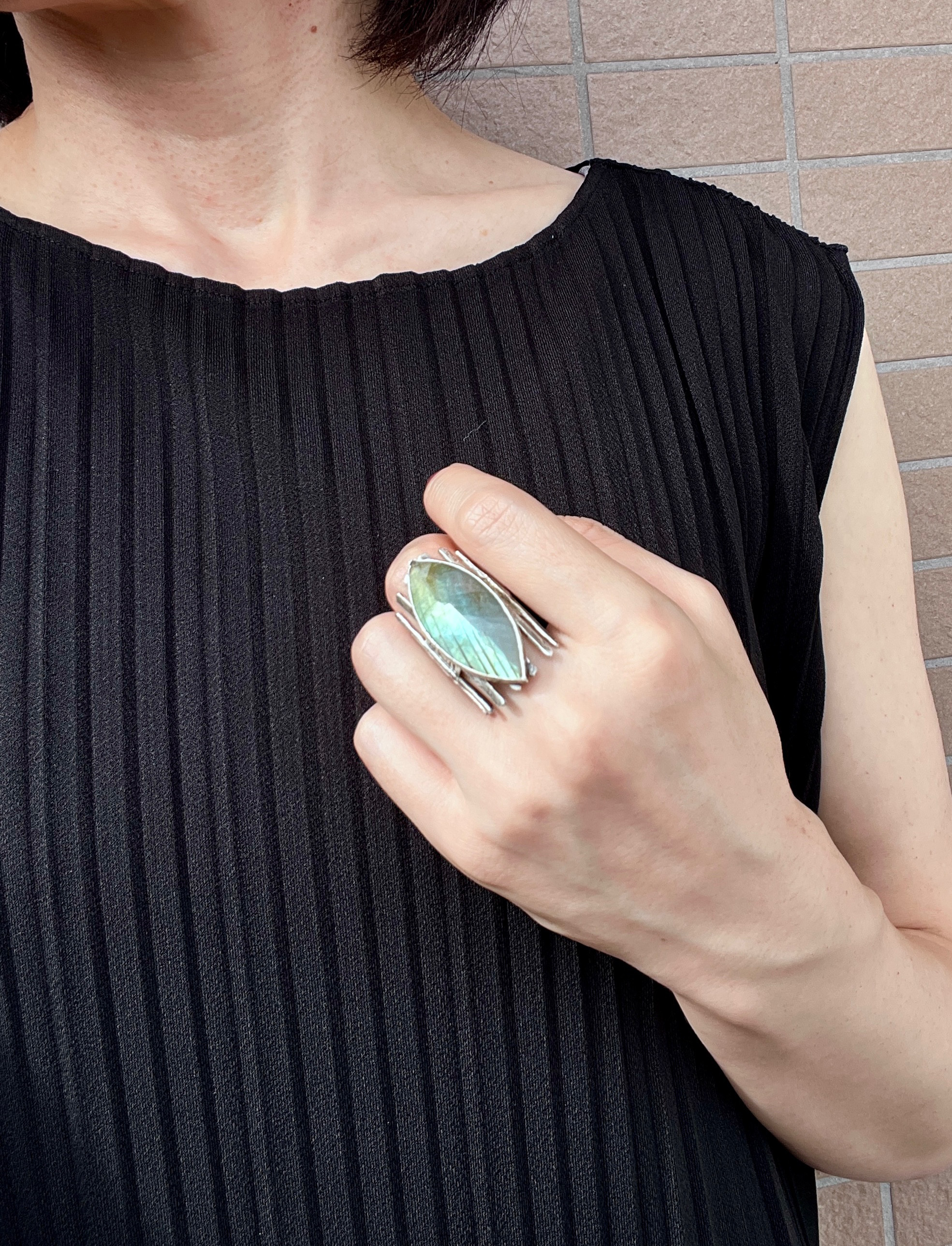 ラブラドライト グラディエーターリング　フリーサイズ　大ぶりリング　シルバー925