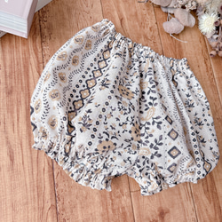 baby♡ボリュームかぼちゃパンツ♡ インド刺繍風　綿麻シーチング　ナチュラル 3枚目の画像