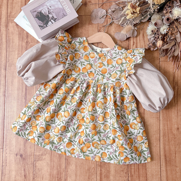 baby✭パフスリーブワンピース✭リスとあんず 1枚目の画像