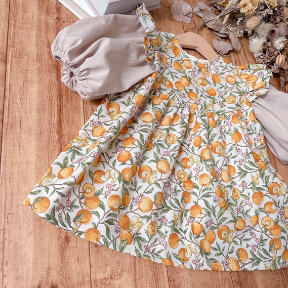 baby✭パフスリーブワンピース✭リスとあんず 3枚目の画像