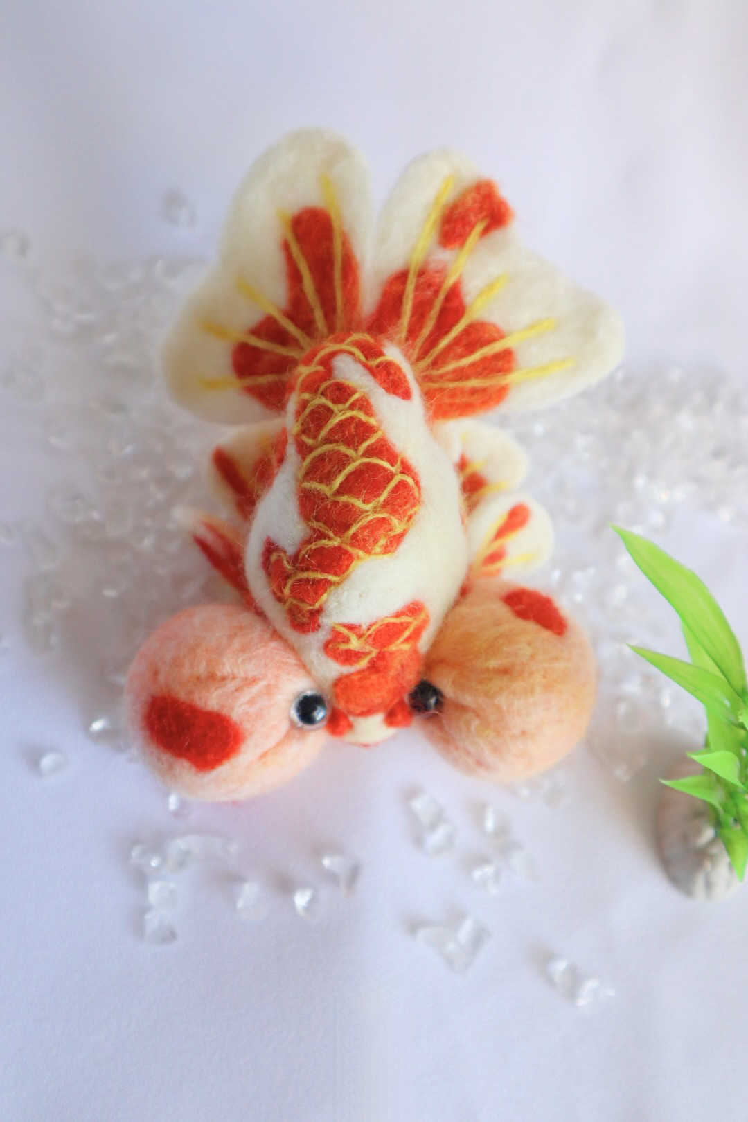 【受注制作】更紗水泡眼　金魚　羊毛フェルト　誕生日　ペット　動物　アクアリウム　秋