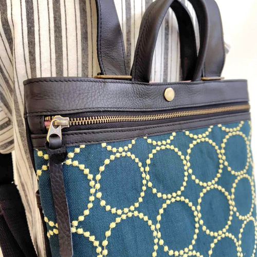 ミナペルホネンtambourineタンバリンDグリーン×クリーム/牛革A4トート ミナペルホネン/2025tambourineタンバリンDグリーン×クリーム/革