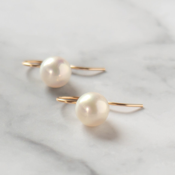 テリに深みのある貝パール・ピアス～14KGF(イヤリング加工可) 5枚目の画像