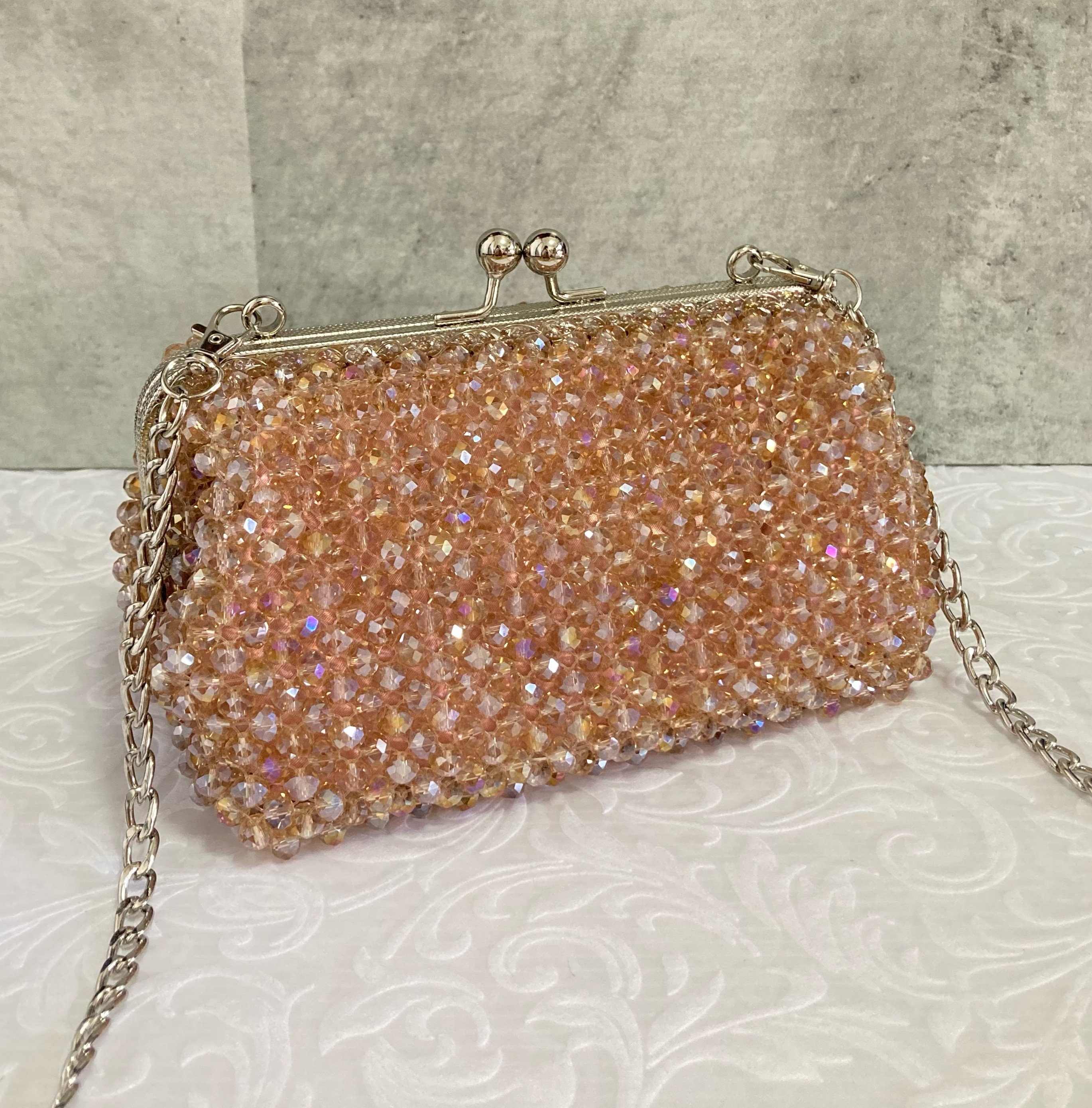 シャンパンピンクのガラスビーズバッグ ポシェット X-Y-Z 通販