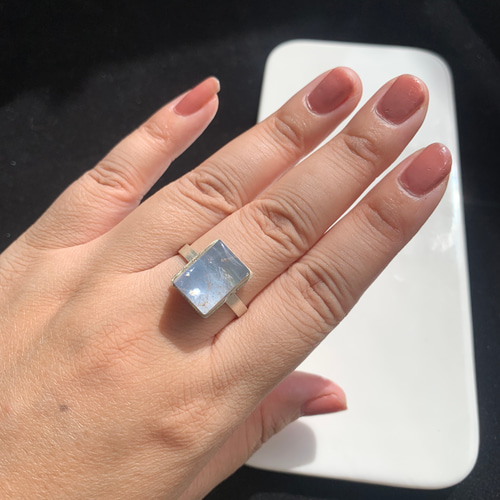 ペリドットインブルーカルサイト×ルチルクォーツ ダブレット ストーン リング59 ペリドットインブルーカルサイト×ルチルクォーツ ダブレット ストーン