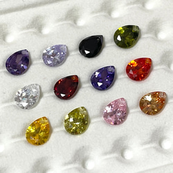 MIX013 ミックス 雫型 A級キュービックジルコニア 6x8mm 穴有り12色入り(各一色ずつ) 2枚目の画像