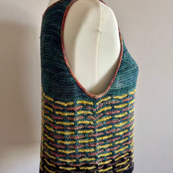 手編み ノースリーブセーター ウール&アルパカ毛糸使用(グリーン) 4枚目の画像