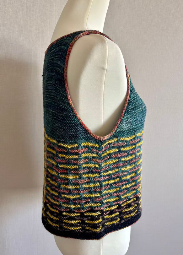 手編み ノースリーブセーター ウール&アルパカ毛糸使用(グリーン) 4枚目の画像