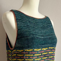 手編み ノースリーブセーター ウール&アルパカ毛糸使用(グリーン) 3枚目の画像