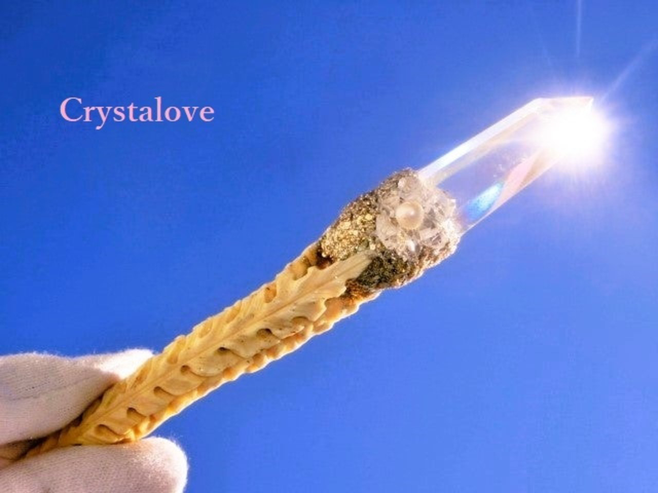 【魔法の杖 ワンド】Rainbow Magick  レインボーオーラクォーツ 鹿角 彫刻 クリスタル ワンド