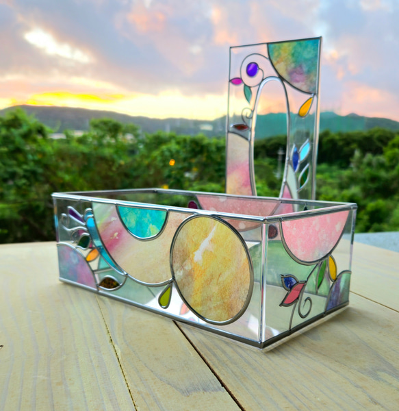 『One Earth, One Heart』ティッシュケース 1枚目の画像