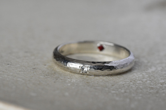 銀物語と光たち〜ブルームーンストーン・ガーネット〜 1枚目の画像