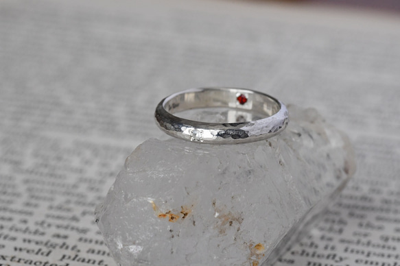 銀物語と光たち〜ブルームーンストーン・ガーネット〜 5枚目の画像