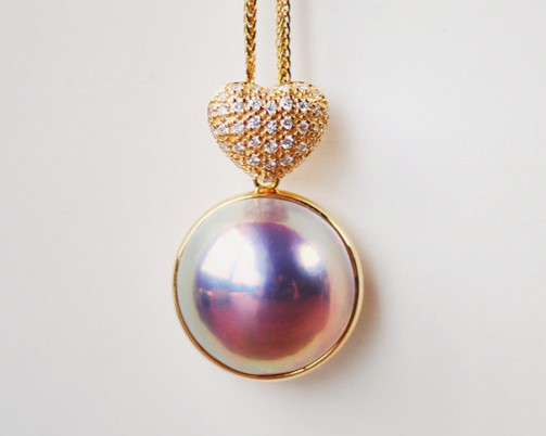 【ルミナ】13-14mm 希少な日本製オーロララウンドマベパールペンダント、18Kゴールドダイヤモンドネックレス、デートやパーテ