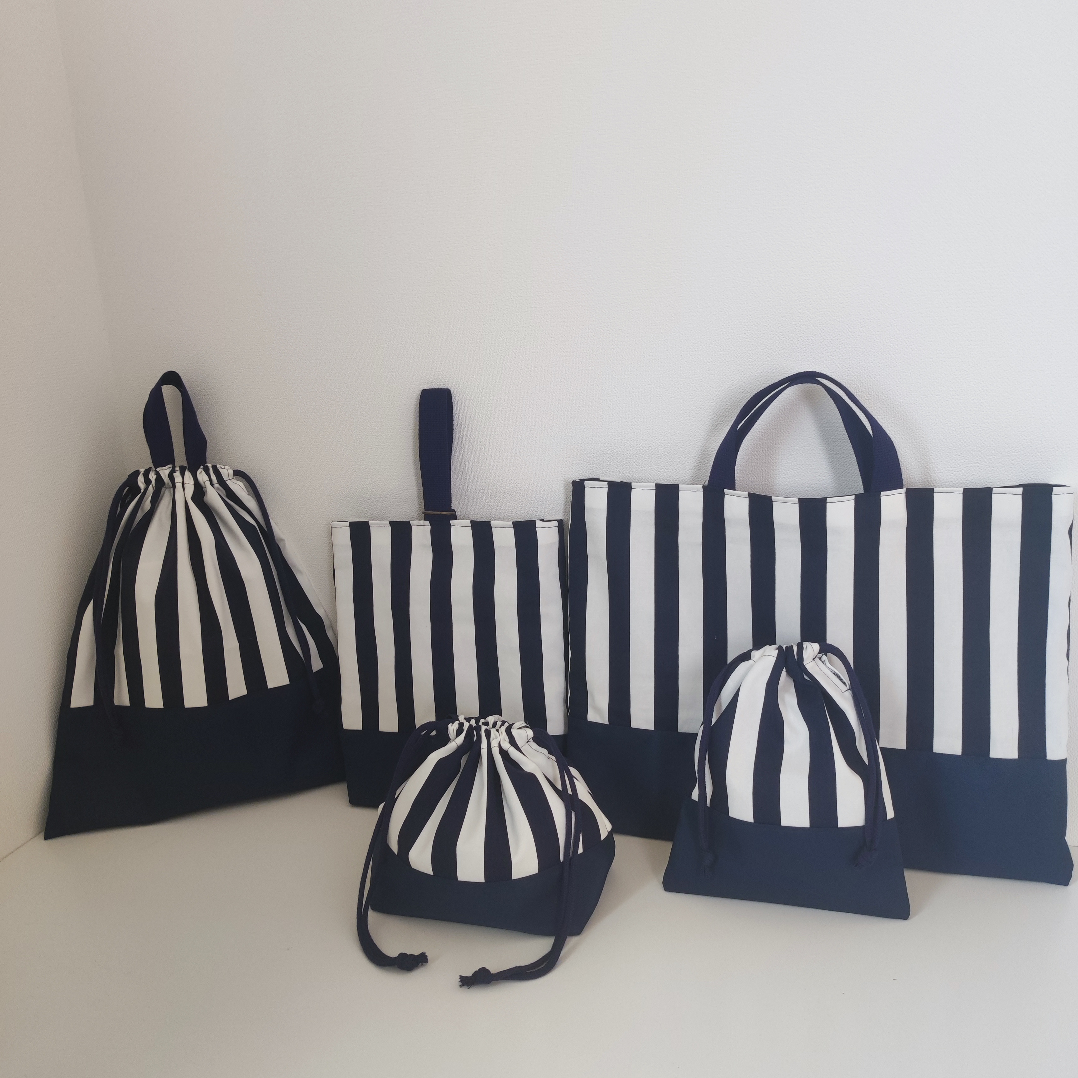 ストライプネイビー×紺色　入園入学5点セット（レッスンバッグ、上履き入れ、体操着袋、お弁当袋、コップ袋）　星柄